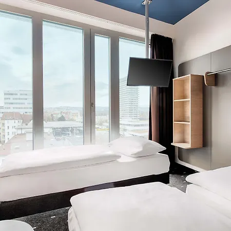 Отель B&B Hotel Ulm